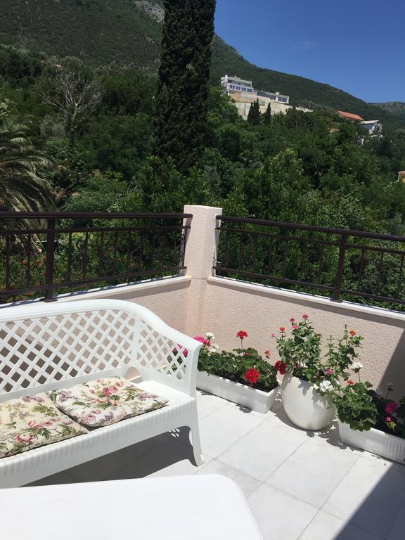 Villa Alla Bed And Breakfast Herceg Novi Eksteriør bilde