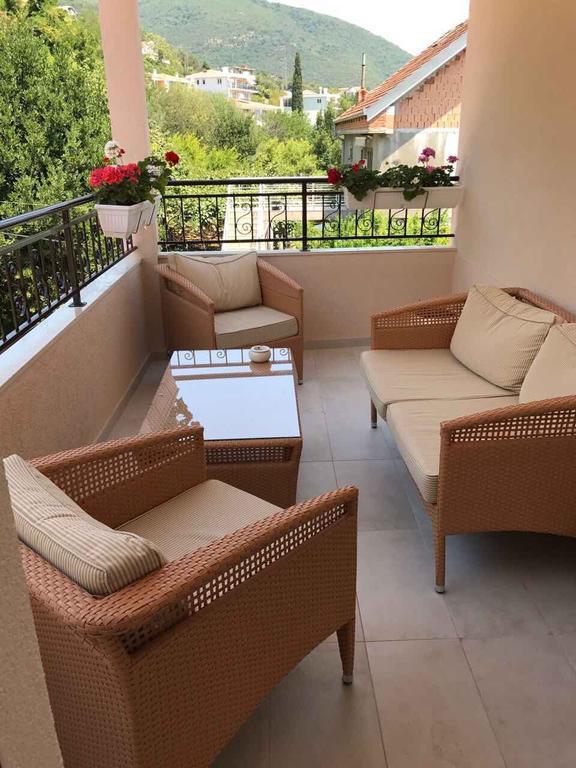 Villa Alla Bed And Breakfast Herceg Novi Eksteriør bilde